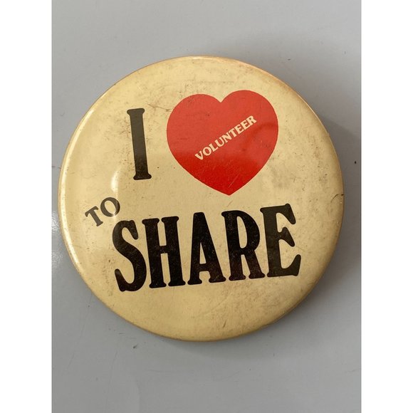Vintage I LOVE TO SHARE with heart logo Pinback Button - Picture 1 of 3
